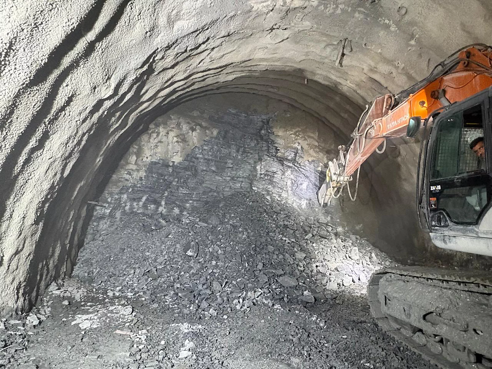 Tunnelling Without Blasting: Epiroc HB 3600 in the Mountains — and