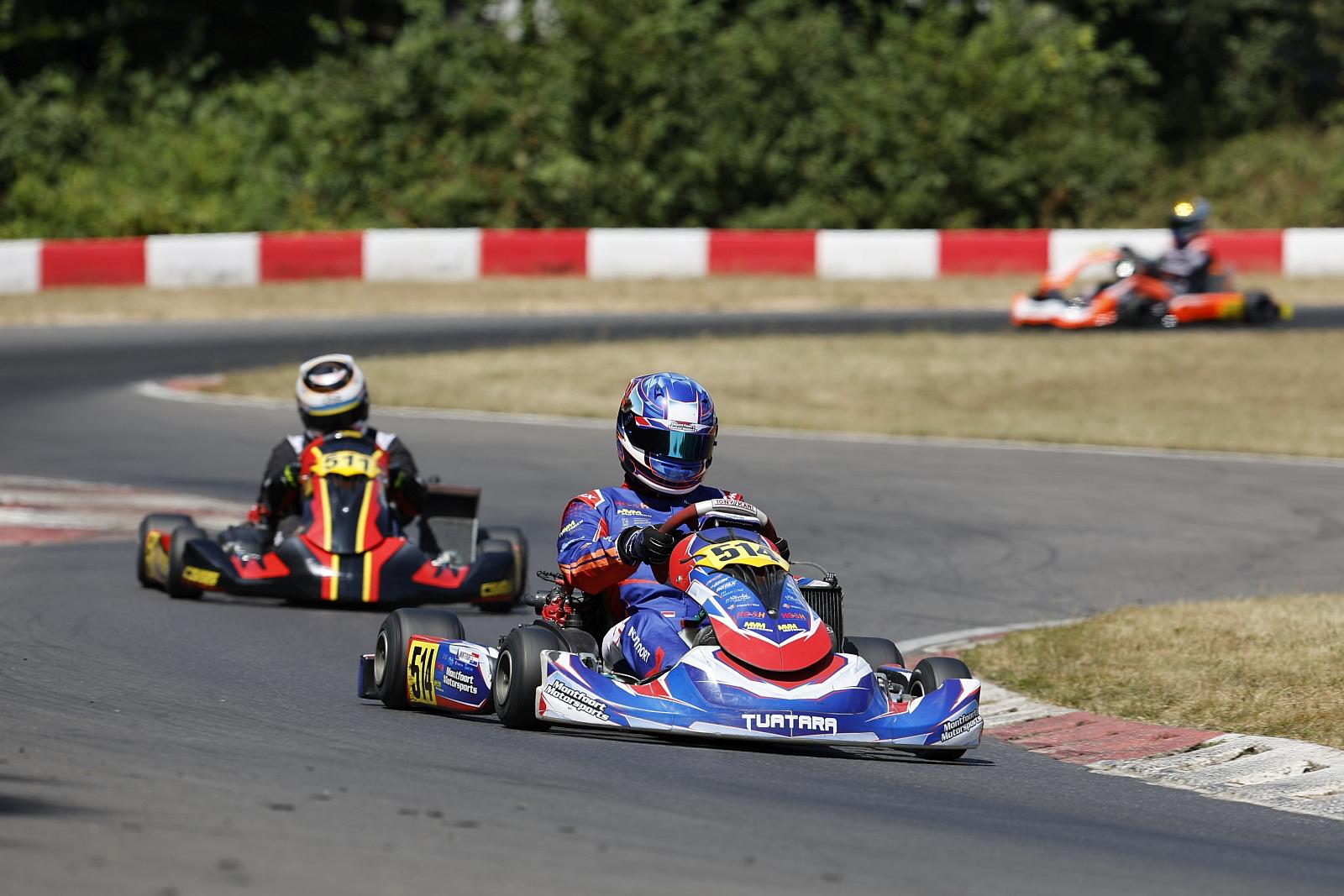 Эрвин Монфорт #514 лидирует в финале Rotax Max DD2 Masters на 5-м этапе United Karting Series в Керпене