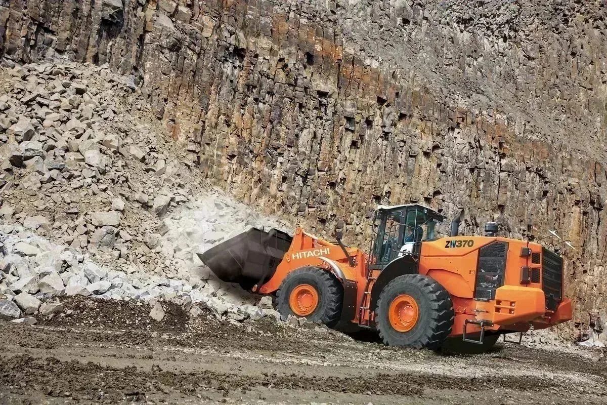 Hitachi ZW370-5A